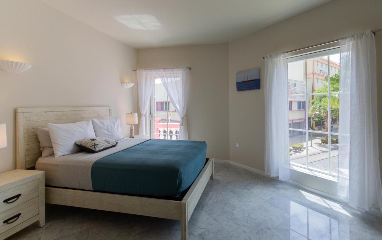 Oranjestad City Suites Bagian luar foto