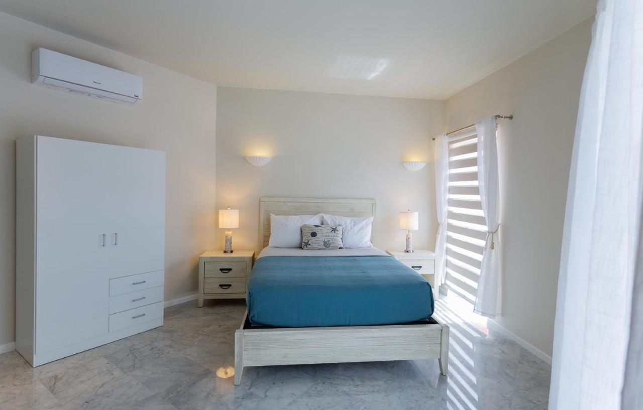 Oranjestad City Suites Bagian luar foto