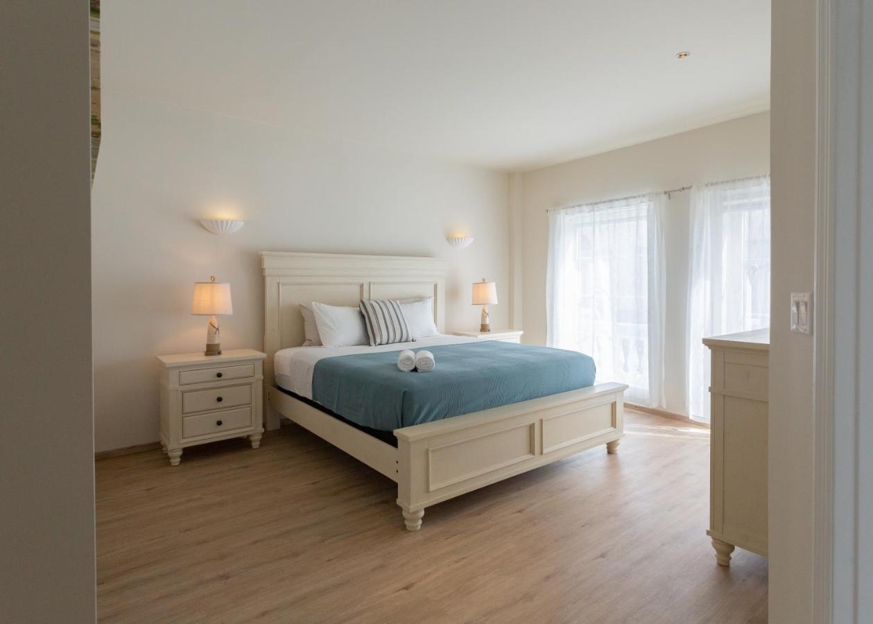 Oranjestad City Suites Bagian luar foto